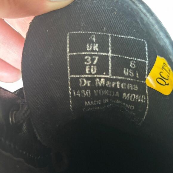 Dr. Martens size 6 1460 Black Mono Boots with Rose Embroidery - 8 Eye - Picture 5 of 5